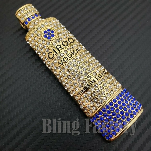 Other - 🍾💎Iced Out 18k Gold Vodka Ciroc Bottle Pendant💎